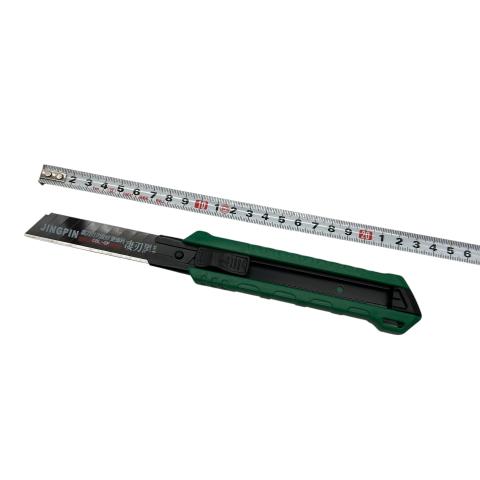 Taglierino Professionale 18mm Cutter Robusto ed Ergonomico per Fai-da-te
