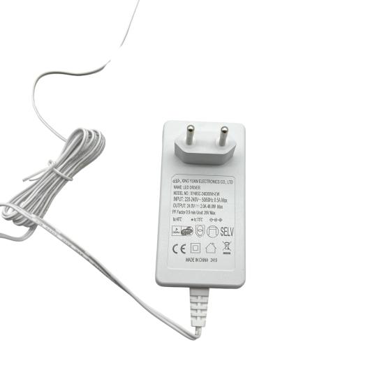 Striscia LED RGB Dinamico 24V IP68 Professionale 10 Metri Trasformatore incluso